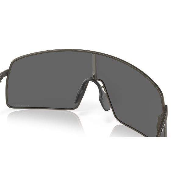 Mascherina da sole Oakley 6013 601301 colore gunmetal opaco